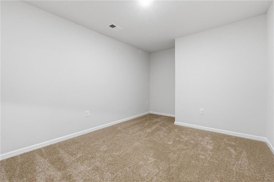 Spacious, unfurnished interior of a new home in Concord Oaks, Powder Springs (Image 14). Spacious, unfurnished interior of a new home in Concord Oaks, Powder Springs (Image 14).