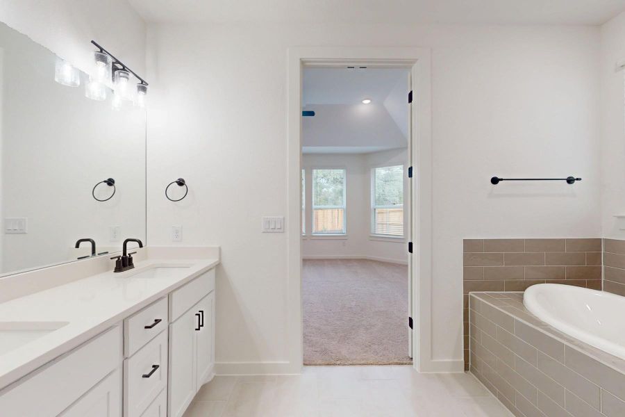 Furnished interior view inside a new home in Edgewood, Leander (Image 11).
