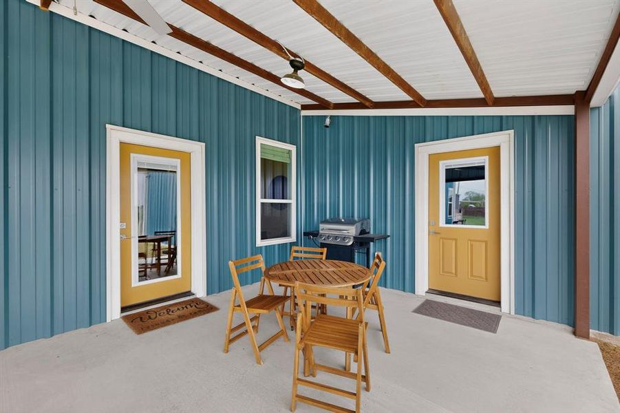 Exterior details and patio area of a home in , Whitewright (Image 23).