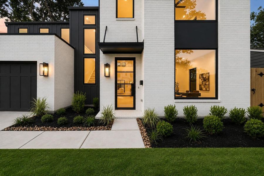 Exterior details and patio area of a home in , Houston (Image 3).