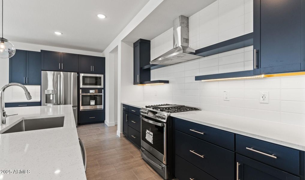 Manor Lot #52 Kitchen (4) (Large) Manor Lot #52 Kitchen (4) (Large)