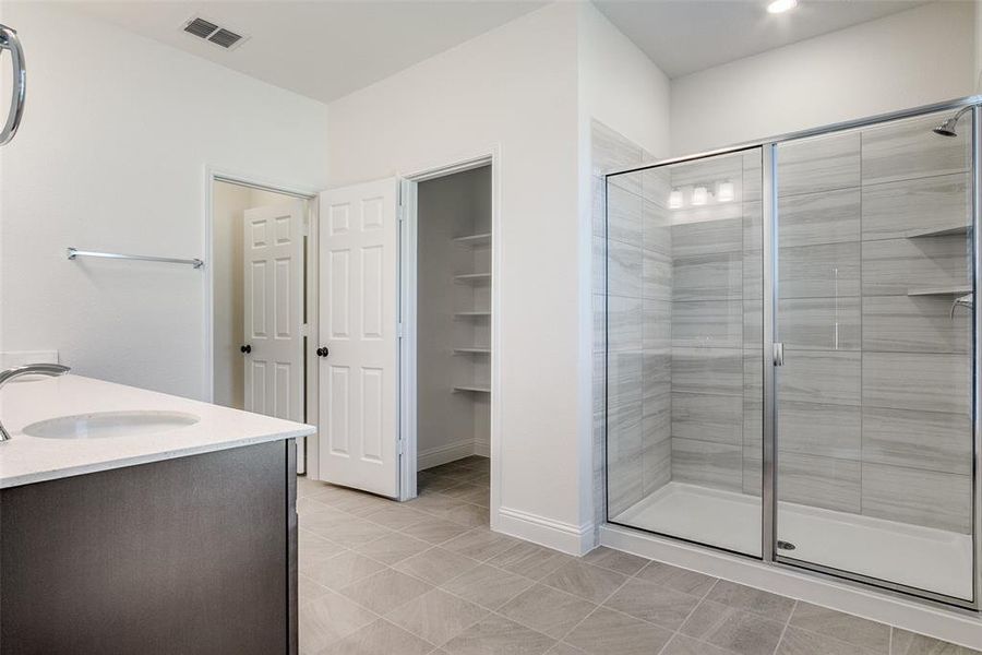 Furnished interior view inside a new home in Sierra Vista at Kelly Ranch, Aledo (Image 9).