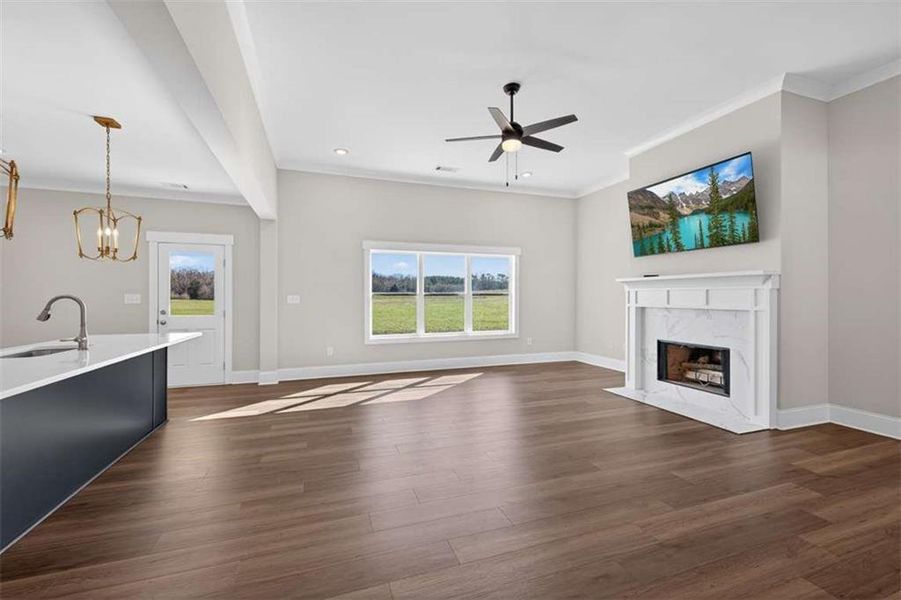 Spacious, unfurnished interior of a new home in , Comer (Image 43).