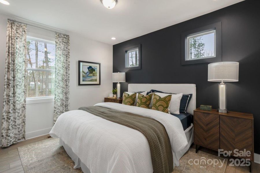 Digital Image Similar