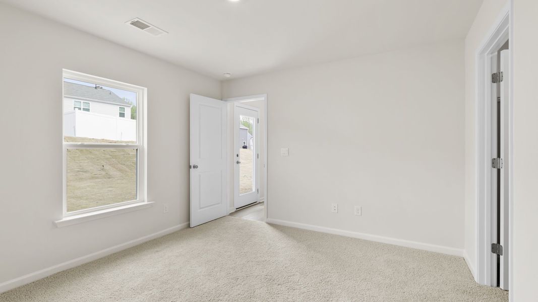 Spacious, unfurnished interior of a new home in Harper Ridge, Roebuck (Image 23). Spacious, unfurnished interior of a new home in Harper Ridge, Roebuck (Image 23).