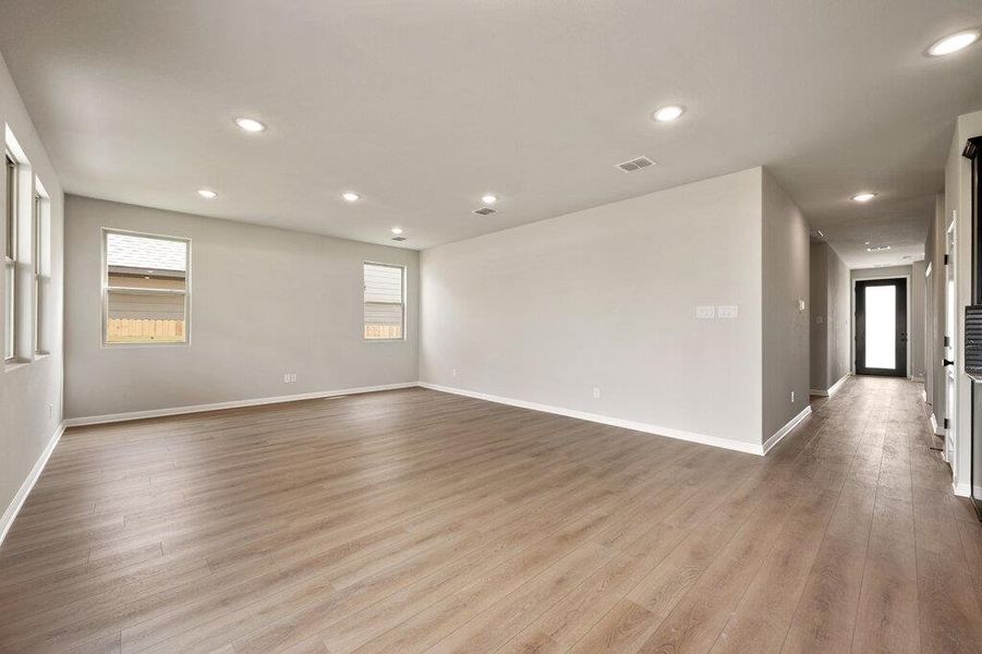 Spacious, unfurnished interior of a new home in Patterson Ranch, Georgetown (Image 19). Spacious, unfurnished interior of a new home in Patterson Ranch, Georgetown (Image 19).