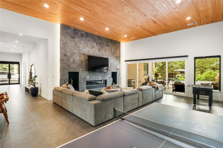 Furnished interior view inside a new home in , Tomball (Image 14). Furnished interior view inside a new home in , Tomball (Image 14).