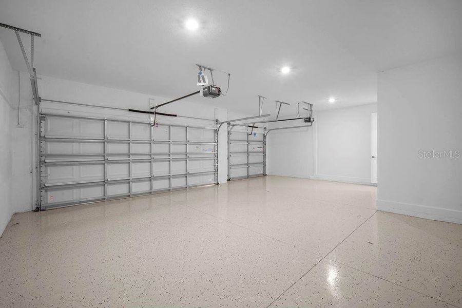 Spacious, unfurnished interior of a new home in Timber Ridge, Plant City (Image 26).