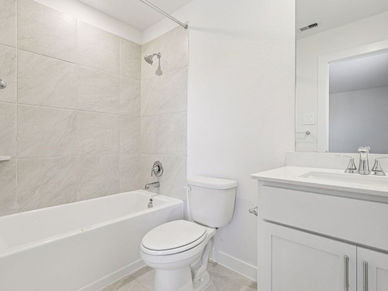 Furnished interior view inside a new home in Kingdom Heights, Rosenberg (Image 12).