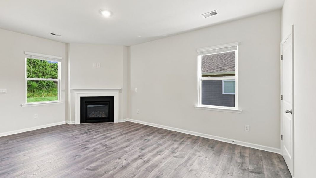 Spacious, unfurnished interior of a new home in Woodglen, Piedmont (Image 20). Spacious, unfurnished interior of a new home in Woodglen, Piedmont (Image 20).