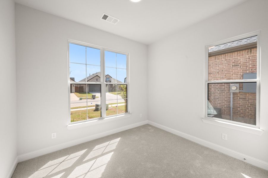 Spacious, unfurnished interior of a new home in Bridgewater, Midlothian (Image 24).