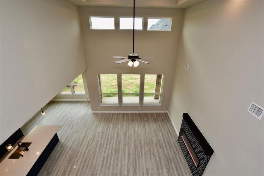 Spacious, unfurnished interior of a new home in , Prosper (Image 25).