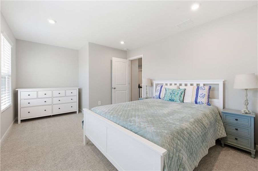 Furnished interior view inside a new home in Twin Lakes, Hoschton (Image 18).