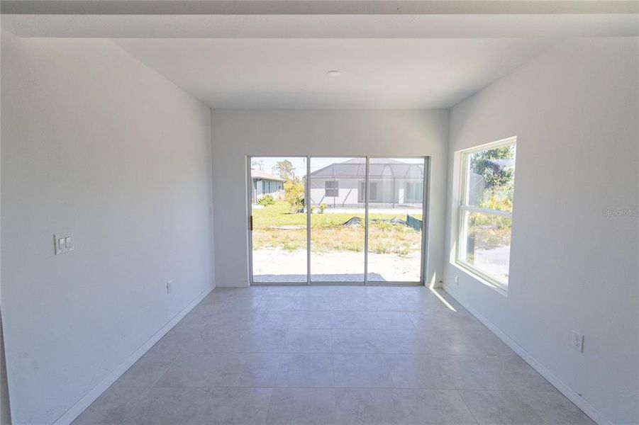 Spacious, unfurnished interior of a new home in , Rotonda West (Image 17).