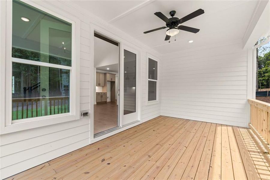 Exterior details and patio area of a home in , Gainesville (Image 3).