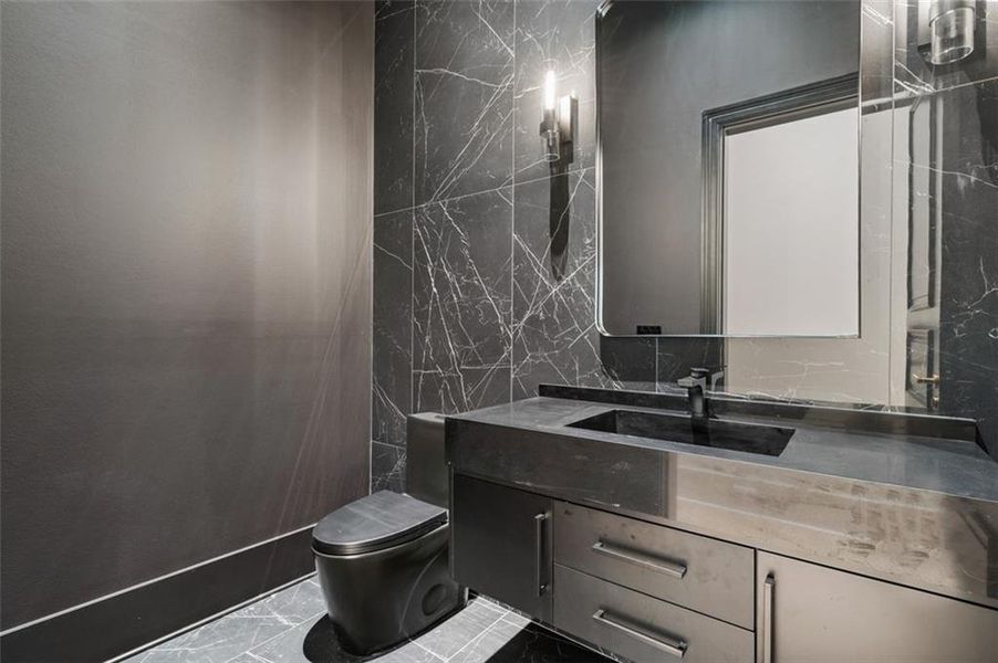 Furnished interior view inside a new home in , Alpharetta (Image 12).