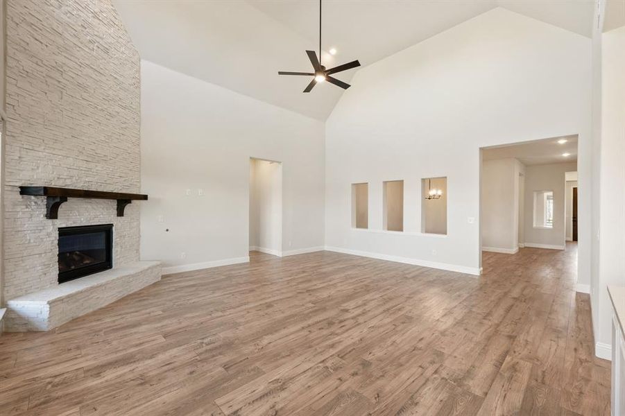 Spacious, unfurnished interior of a new home in Stone River Glen 60s, Royse City (Image 13). Spacious, unfurnished interior of a new home in Stone River Glen 60s, Royse City (Image 13).