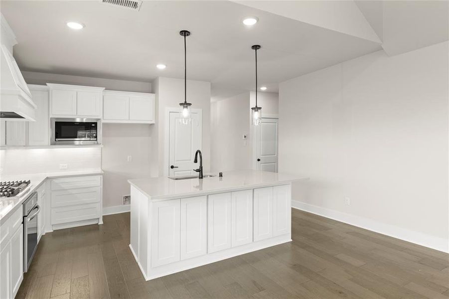 08. 2374 Bell - Kitchen (3) 08. 2374 Bell - Kitchen (3)