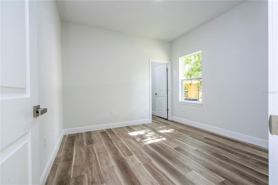Spacious, unfurnished interior of a new home in , Ocala (Image 51).