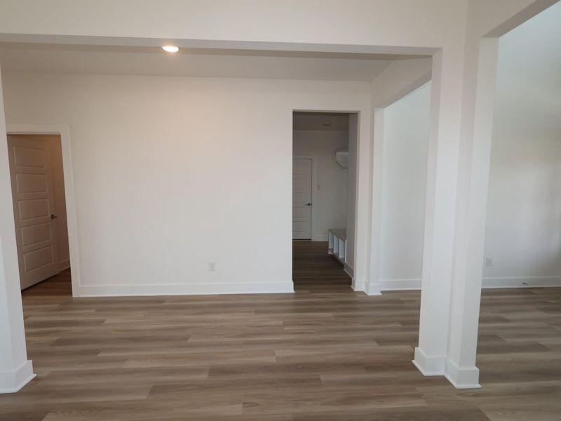 Spacious, unfurnished interior of a new home in Miller's Pond, Rosenberg (Image 25). Spacious, unfurnished interior of a new home in Miller's Pond, Rosenberg (Image 25).