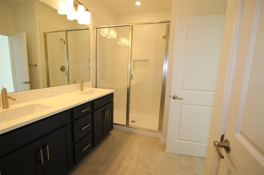 Furnished interior view inside a new home in , Orlando (Image 11).