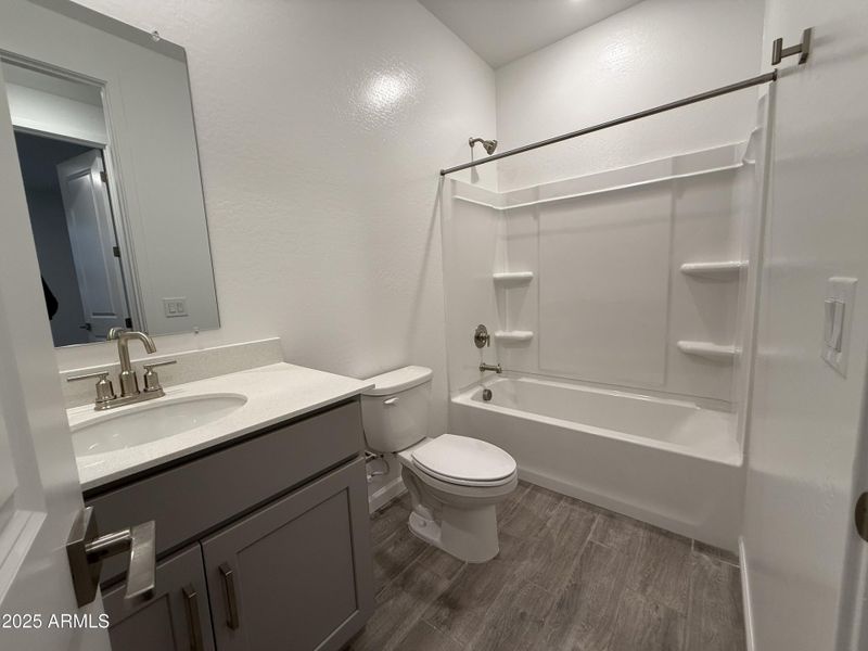 012_Bath 3 012_Bath 3