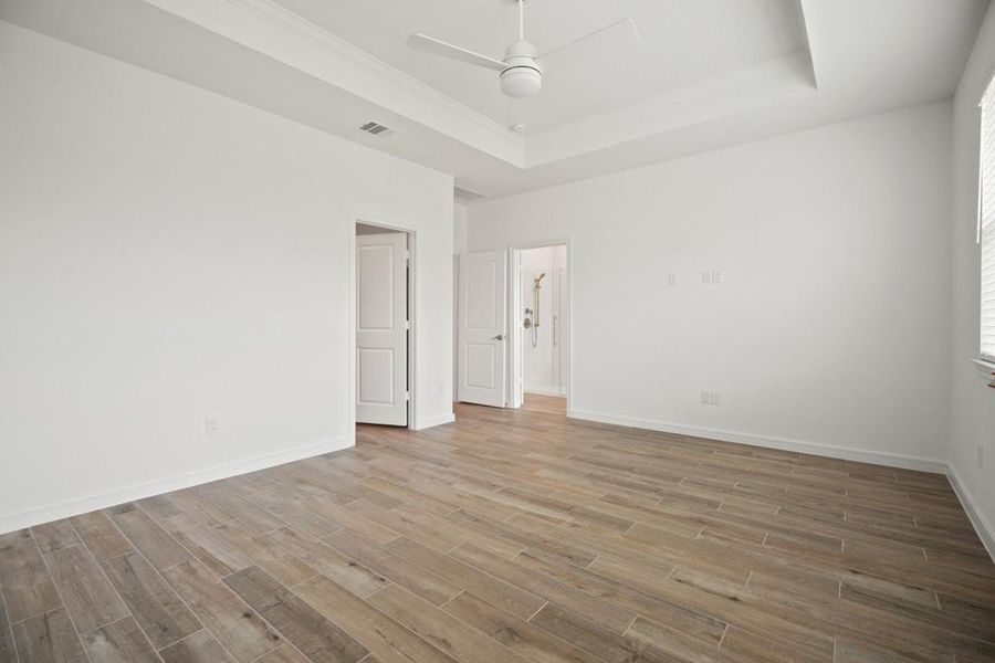 Spacious, unfurnished interior of a new home in Westland Ranch - 70' Homesites, League City (Image 32).