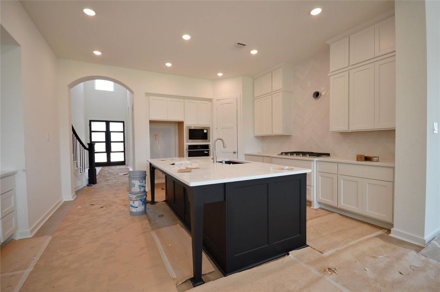 Contemporary Kitchen at the Heart of the Home