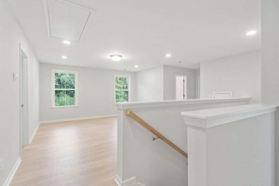 Image 29 of a home in Central Park. Image 29 of a home in Central Park.