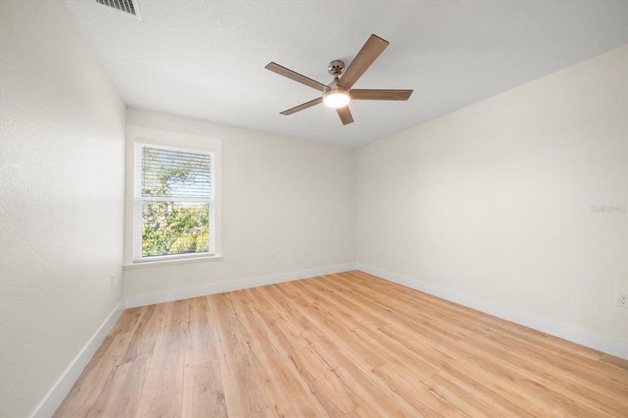 Spacious, unfurnished interior of a new home in , Largo (Image 50).