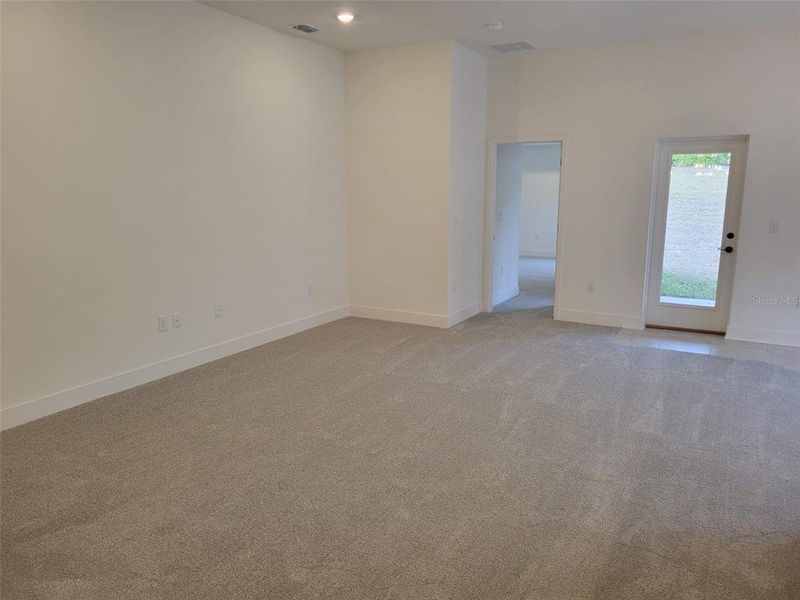 Spacious, unfurnished interior of a new home in Arbor Park, Leesburg (Image 8). Spacious, unfurnished interior of a new home in Arbor Park, Leesburg (Image 8).