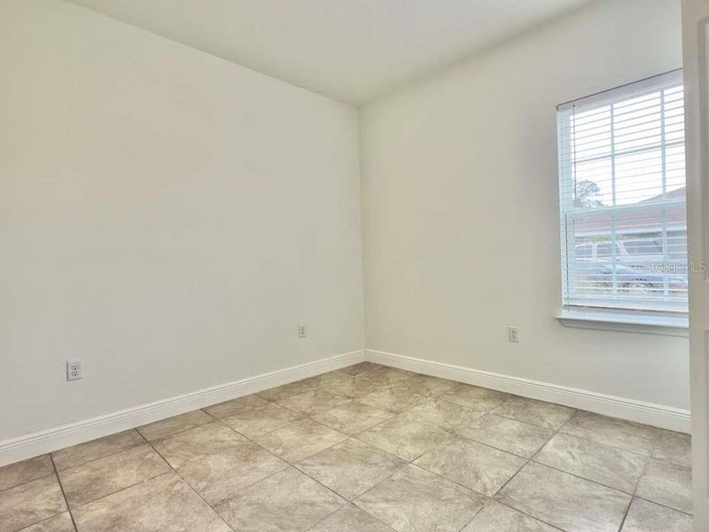 Spacious, unfurnished interior of a new home in , Ocala (Image 41).