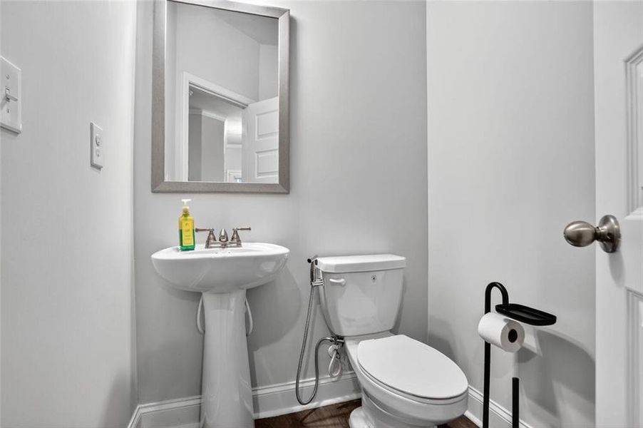 Furnished interior view inside a new home in , Atlanta (Image 11).