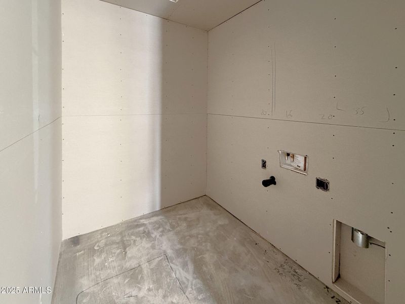 11- Laundry 11- Laundry