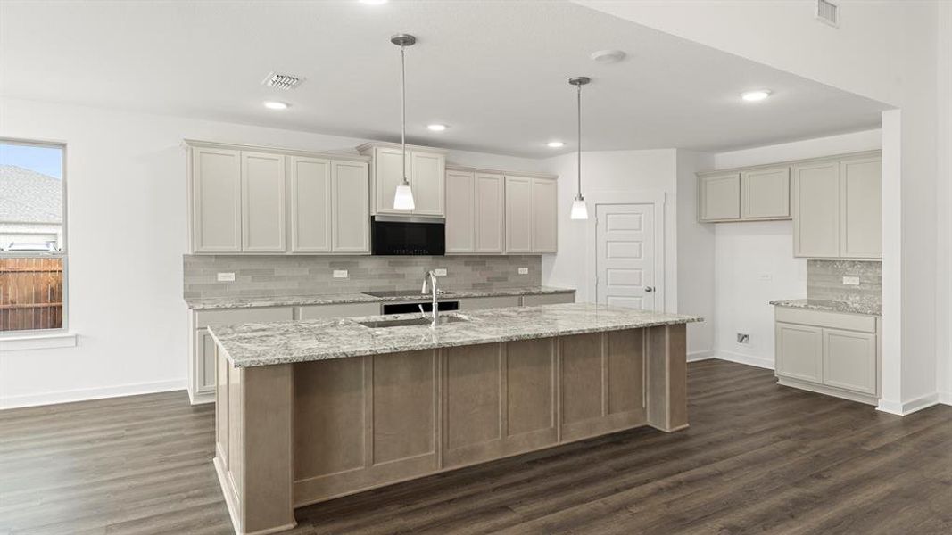 08. 1424 Elle - Kitchen (2)