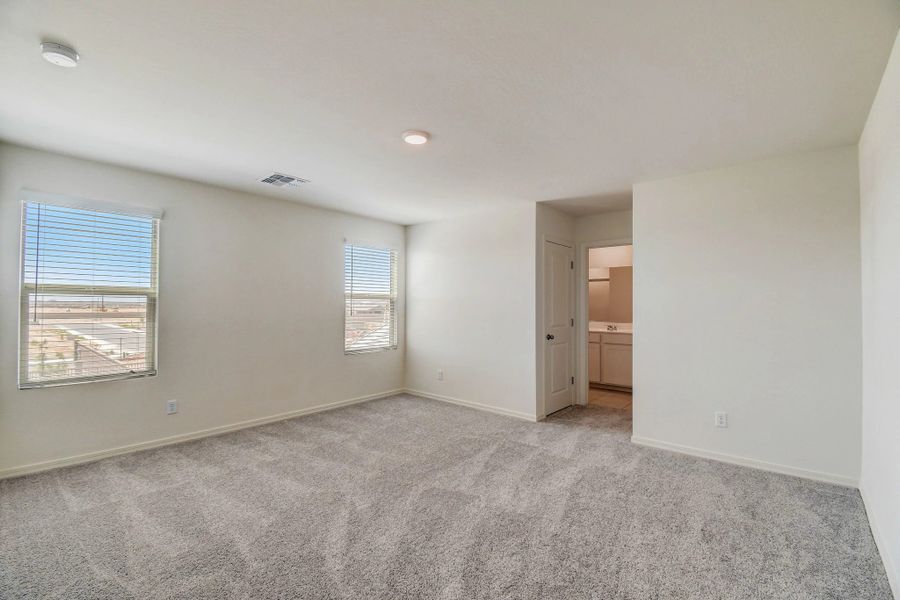 Representative unfurnished interior of a home built from the Spectra by Starlight Homes in Hawks Run, Kissimmee (Image 9). Representative unfurnished interior of a home built from the Spectra by Starlight Homes in Hawks Run, Kissimmee (Image 9).
