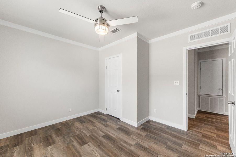 Spacious, unfurnished interior of a new home in , Spring Branch (Image 44).