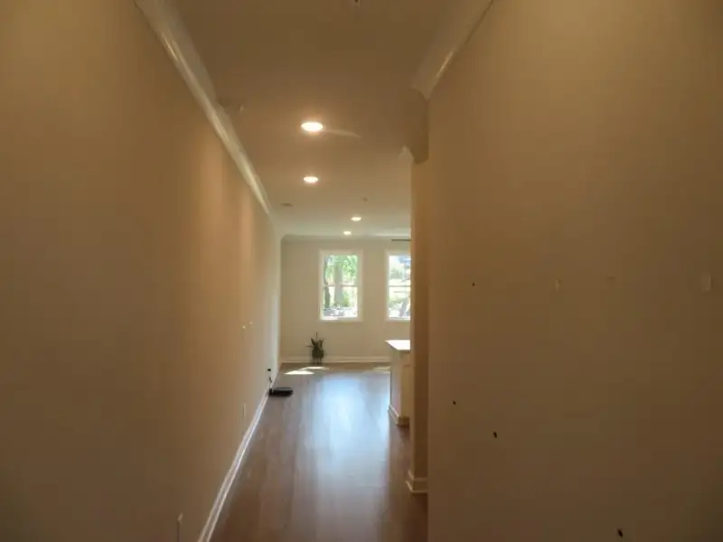 Spacious, unfurnished interior of a new home in , Marietta (Image 10).