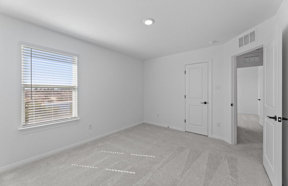 Representative unfurnished interior of a home built from the Alexander by Pulte Homes in Wolf Ranch, Georgetown (Image 13).