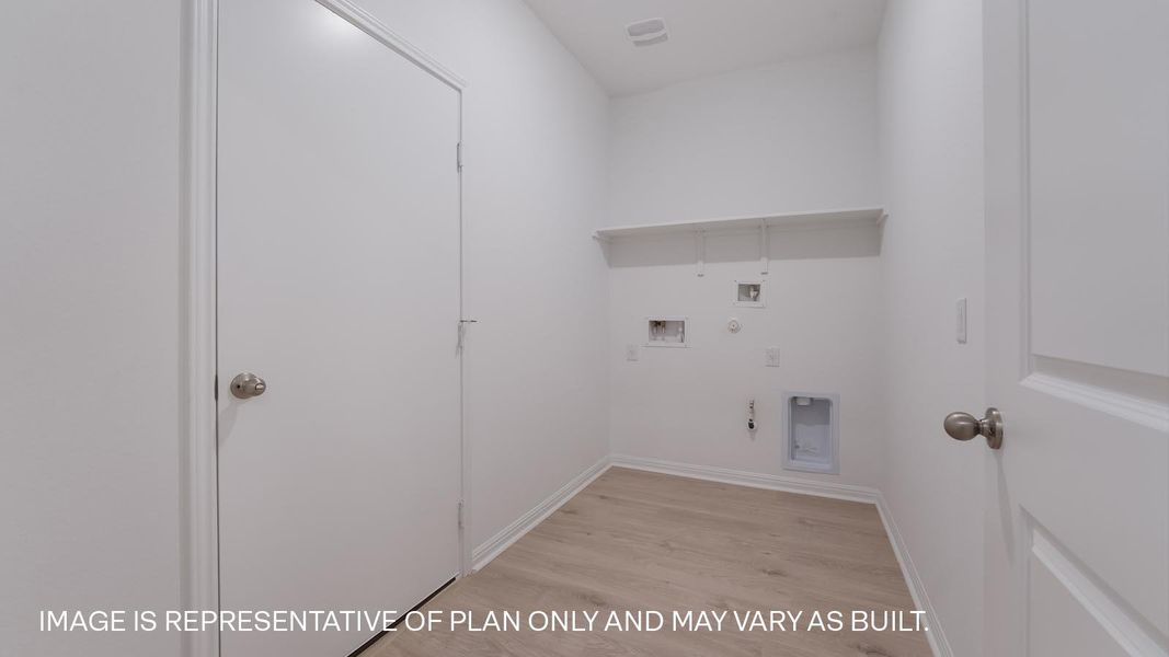 Spacious, unfurnished interior of a new home in Prairie Lakes, Buda (Image 20). Spacious, unfurnished interior of a new home in Prairie Lakes, Buda (Image 20).