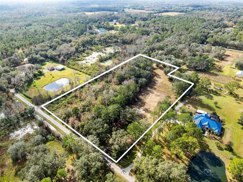 Image 21 of a home in .