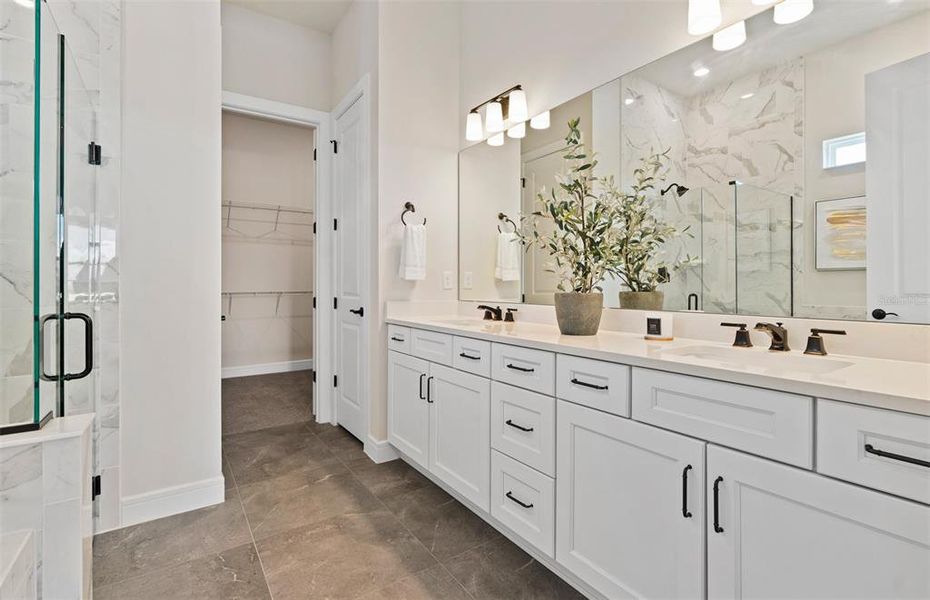 Furnished interior view inside a new home in , Mount Dora (Image 30).