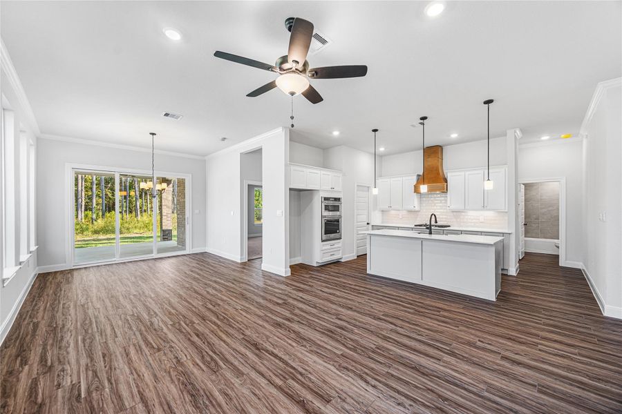 Spacious, unfurnished interior of a new home in Encino Estates, Dayton (Image 24).
