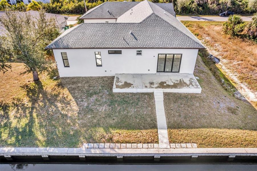 Exterior details and patio area of a home in , Port Charlotte (Image 3).