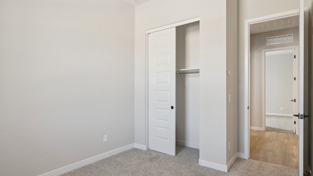 Spacious, unfurnished interior of a new home in Upper Canyon, Phoenix (Image 27).