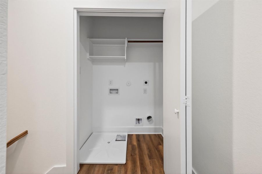 Spacious, unfurnished interior of a new home in , Houston (Image 46).