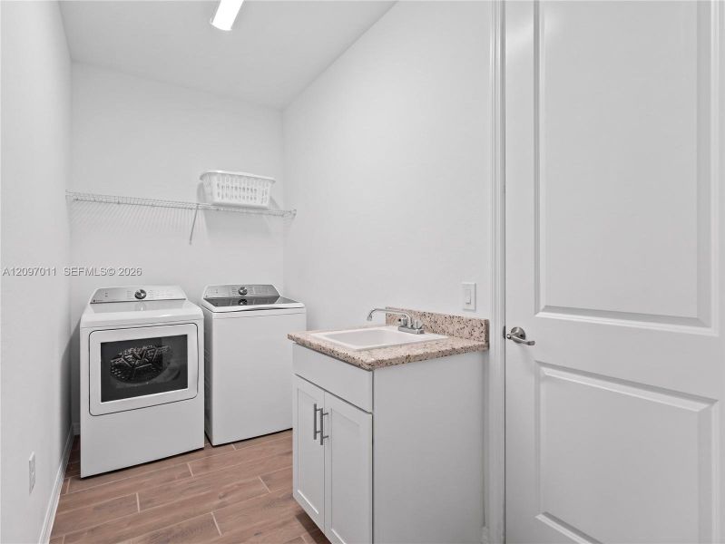 Furnished interior view inside a new home in , Punta Gorda (Image 39).