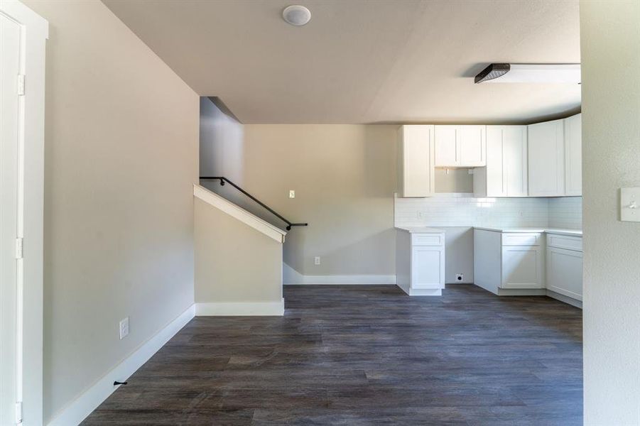 Spacious, unfurnished interior of a new home in , Fort Worth (Image 13).