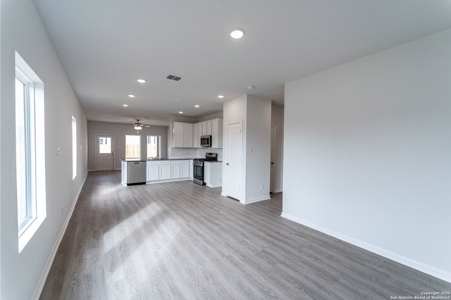 Spacious, unfurnished interior of a new home in Willow View, Converse (Image 6). Spacious, unfurnished interior of a new home in Willow View, Converse (Image 6).