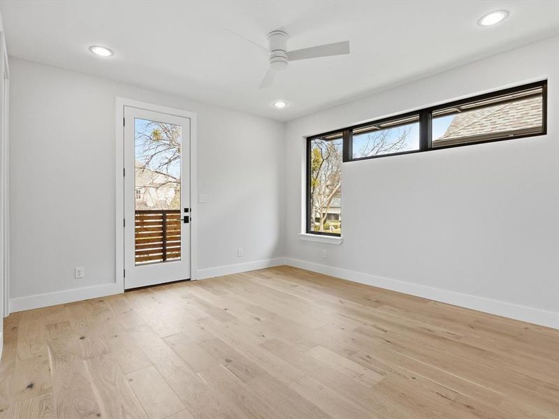 Spacious, unfurnished interior of a new home in , Fort Worth (Image 24).